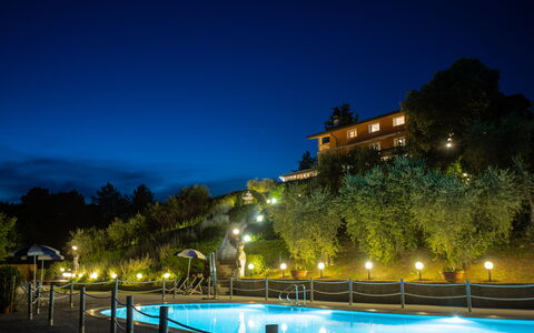 Villa Alfresco: Piscina, Notte, Ricorrere, Eco Hotel, Paesaggio Di Illuminazione, Resort Citta ', Terme, Mobili Da Esterno, Hotel, Villa