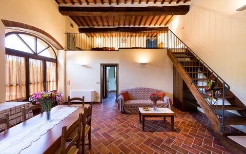 Casale Vacanze Il Granaio: Costruzione, Proprietà, Camera, Interior Design, Casa, Immobiliare, Soffitto, Architettura, Mobilia, Le Scale