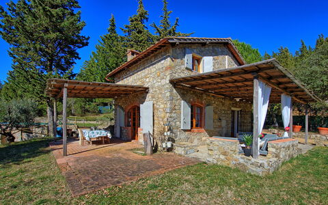 Casa Fioraie: Proprietà, Casa, Casa, Costruzione, Cielo, Immobiliare, Villetta, Montagna, Tetto, Estate