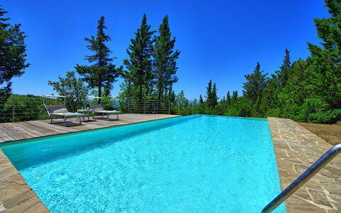 Casa Fioraie: Piscina, Proprietà, Immobiliare, Tempo Libero, Estate, Casa, Villa, Rettangolo, Vacanza, Casa