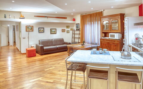 Dai Fiorentini - Apartment In Levanto: Camera, Proprietà, Mobilia, Controsoffitto, Costruzione, Cabinetry, Interior Design, Cucina, Pavimento, Immobiliare