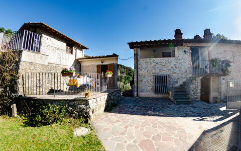 Orto Degli Olivi Proprietà: Proprietà, Casa, Costruzione, Casa, Cittadina, Immobiliare, Cielo, Area Rurale, Architettura, Zona Residenziale