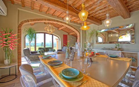 Villa Massimiliano: Proprietà, Camera, Costruzione, Interior Design, Sala Da Pranzo, Immobiliare, Soffitto, Mobilia, Estate, Tavolo
