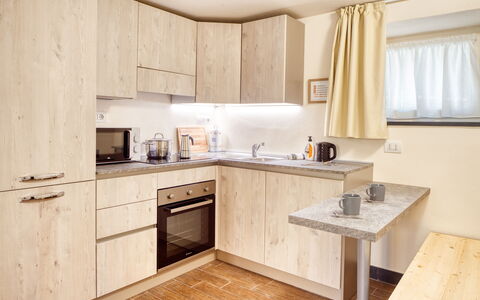 Portovecchio Apartments - Levanto: Legna, Interior Design, Mobilia, Cabinetry, Cucina, Casa, Controsoffitto, Elettrodomestico Da Cucina, Apparecchio Major, Camera