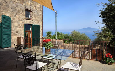 stony-villa-volcano-view-sant-agata-sui-due-golfi-villa-terrazza