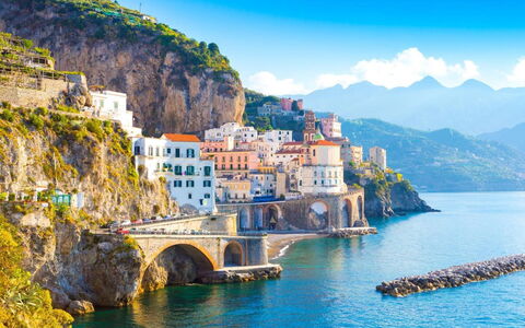 Loft In Sorrento: Acqua, Cielo, Montagna, Costruzione, Risorse Idriche, Pianta, Blu, Azzurro, Natura, Paesaggio Naturale