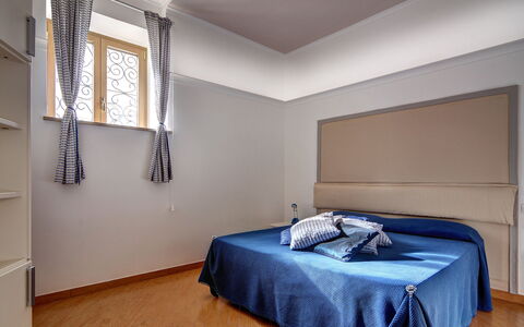 49 Little House: Proprietà, Finestra, Comfort, Costruzione, Shade, Legna, Tessile, Interior Design, Pavimentazione