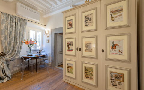 Casa Annateresa: Cornice, Proprietà, Legna, Tenda, Interior Design, Finestra, Sala, Pavimento, Pavimentazione, Dipingere
