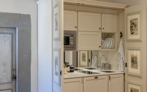 Casa Annateresa: Cabinetry, Proprietà, Controsoffitto, Lavello, Legna, Interior Design, Cucina, Elettrodomestico Da Cucina, Mensola