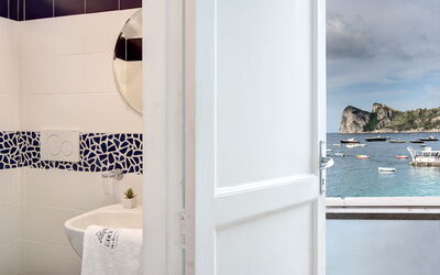 la-casa-sul-mare-delle-sirene-marina-del-cantone-appartamento-bagno