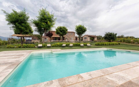 Villa Milluzzi: Acqua, Nube, Cielo, Pianta, Proprietà, Piscina, Albero, Costruzione, Tempo Libero, Shade