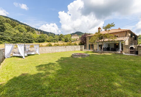 Villa Il Biancospino: Nube, Cielo, Pianta, Albero, Lotto, Erba, Paesaggio Naturale, Paesaggio, Pascolo, Immobiliare