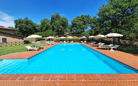 Agriturismo L'incrociata: Piscina, Ricorrere, Eco Hotel, Hacienda, Estate, Hotel, Shade, Villa, Mobili Da Esterno, Landscaping