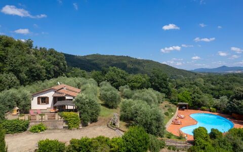 Villa Laura: Cielo, Nube, Pianta, Natura, Paesaggio Naturale, Montagna, Acqua, Albero, Geografia Montane, Paesaggio