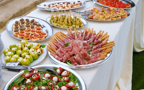 Borgo San Vincenti: Cibo, Tavola, Ingrediente, Cibo Da Mangiare Con Le Mani, Dishware, Brunch