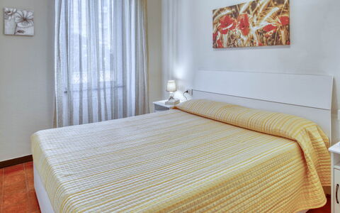 Nina Home - Levanto: Proprietà, Mobilia, Costruzione, Comfort, Legna, Tessile, Interior Design, Pavimento, Pavimentazione, Telaio Del Letto