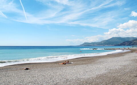 Ventimiglia 633: Nube, Acqua, Cielo, Risorse Idriche, Natura, Blu, Spiaggia, Luce Del Sole, Costiera E Morfologie Oceanic, Orizzonte