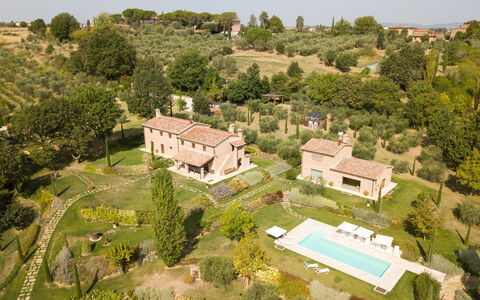 Fonte Della Chiana: Costruzione, Cielo, Proprietà, Pianta, Albero, Lotto, Casa, Urban Design, Paesaggio Naturale, Quartiere