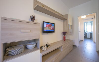 Pontremoli 1: Legna, Cornice, Pianta Della Casa, Interior Design, Comfort, Pavimentazione, Pavimento, Soggiorno, Sala, Latifoglie