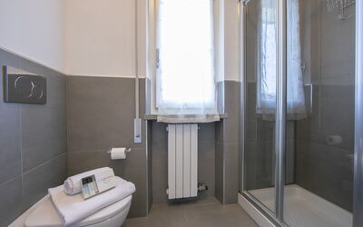 Alloggio:&nbsp;Pontremoli 1