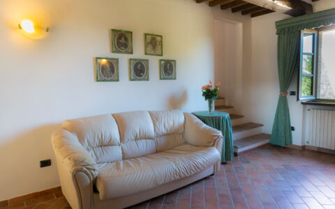 Villa Lugnano: Mobilia, Cornice, Proprietà, Finestra, Divano, Costruzione, Comfort, Verde, Pianta, Pianta Della Casa
