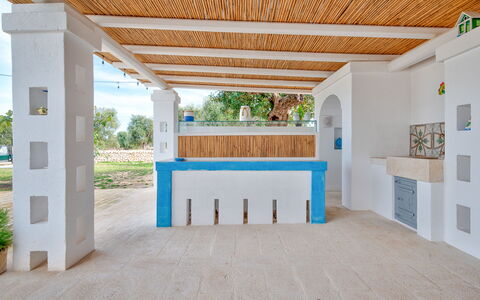 Masseria Tufo Bianco: Pianta, Proprietà, Costruzione, Azzurro, Legna, Shade, Interior Design, Architettura, Pavimento, Portico