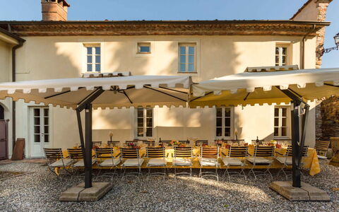 Villa Vaccoli: Cielo, Proprietà, Finestra, Pianta, Costruzione, Shade, Casa, Villetta, Zona Residenziale, Immobiliare