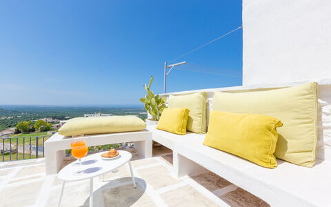 Romeo e Giulietta - Terrazza Vista Mare: Cielo, Proprietà, Pianta, Comfort, Mobili Da Esterno, Interior Design, Shade, Acqua, Divano, Cuscino