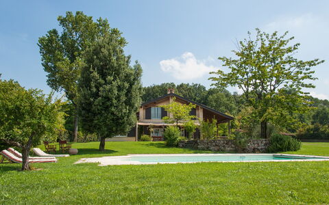 Villa Monia: Pianta, Nube, Cielo, Costruzione, Paesaggio Naturale, Albero, Lotto, Architettura, Villetta, Casa