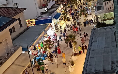 Cattolica Sea Loft: Costruzione, Finestra, Infrastruttura, Urban Design, Quartiere, Zona Residenziale, Paesaggio, Metropoli, Tetto