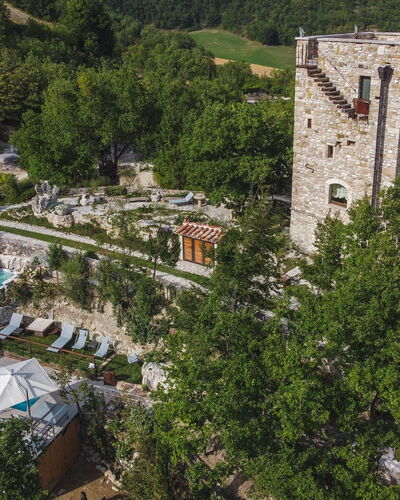 Villa Vetice: Proprietà, Pianta, Costruzione, Natura, Albero, Vegetazione, Urban Design, Zona Residenziale, Casa, Paesaggio