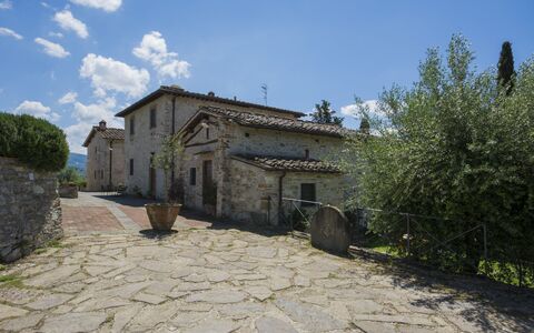 Borgo Delle Fonti: Pianta, Cielo, Finestra, Costruzione, Nube, Casa, Lotto, Manto Stradale, Villetta, Albero