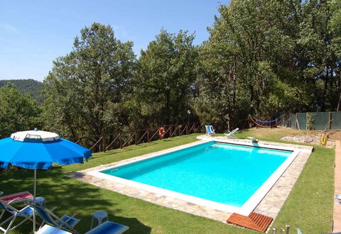 Le Piane: Pianta, Proprietà, Costruzione, Acqua, Azzurro, Blu, Piscina, Cielo, Shade, Albero