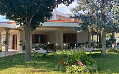 Residenza Thaulero: Pianta, Costruzione, Proprietà, Cielo, Albero, Shade, Lotto, Architettura, Finestra, Villetta