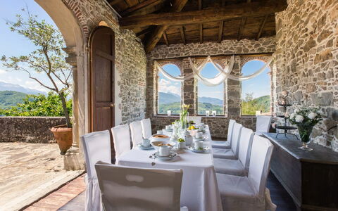 Villa In Garfagnana: Pianta, Tavolo, Proprietà, Mobilia, Tavola, Sedia, Pianta Della Casa, Costruzione, Interior Design, Cielo