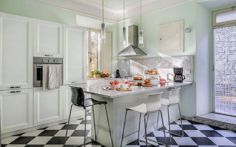 Villa Staggia: Cucina, Mobilia, Interior Design, Pavimentazione, Controsoffitto, Elettrodomestico Da Cucina, Pavimento, Apparecchio Major, Cabinetry, Soffitto