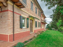 Glicine Holiday Apartment