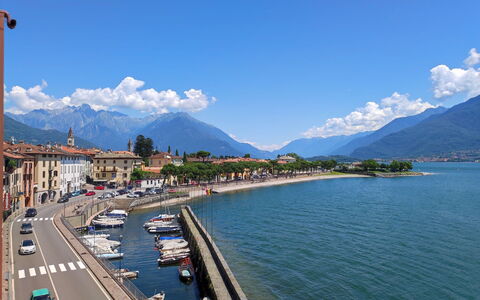 Niki: Cielo, Geografia Montane, Corpo D'Acqua, Nube, Montagna, Costiera E Morfologie Oceanic, Collina, Costa, Orizzonte, Highland