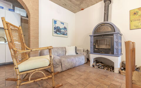 Casa Tramonti: Mobilia, Legna, Interior Design, Cornice, Costruzione, Pavimentazione, Pavimento, Sedia, Immobiliare, Soggiorno