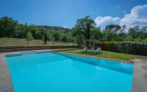 Leopolda In Selvarella Pool And Wi-fi: Acqua, Cielo, Pianta, Risorse Idriche, Nube, Piscina, Natura, Azzurro, Albero, Rettangolo