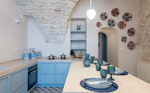 Dimora Cocchi: Proprietà, Mobilia, Cabinetry, Azzurro, Controsoffitto, Blu, Interior Design, Architettura, Lavandino Della Cucina, Cucina