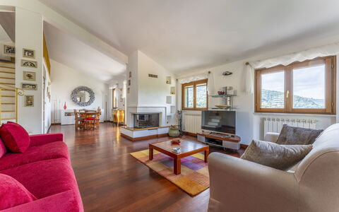 Belvedere, House With Private Pool And Garden, Rec: Tavolo, Mobilia, Divano, Costruzione, Finestra, Legna, Cornice, Pianta Della Casa, Comfort, Pavimentazione