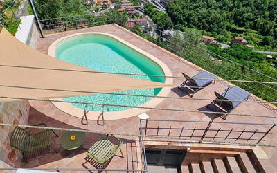 Belvedere, House With Private Pool And Garden, Rec: Costruzione, Proprietà, Acqua, Pianta, Verde, Piscina, Mobili Da Esterno, Shade, Legna, Albero