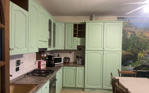 Villa Castelnuovo: Cabinetry, Controsoffitto, Proprietà, Lavandino Della Cucina, Elettrodomestico Da Cucina, Costruzione, Cucina, Cucina Stufa, Lavello, Elettrodomestico