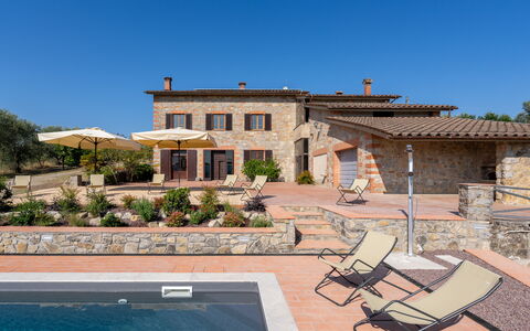 Casa Di Luca, Pool, Castelnuovo Berardenga: Casa, Estate, Flagstone, Piscina, Landscaping, Villa, Agriturismo, Cobblestone, Design, Giochi D'Acqua