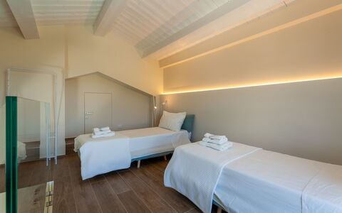 Villa Aso: Pavimento, Soffitto, Appartamento, Hotel, Piscina, Ricorrere, Attico