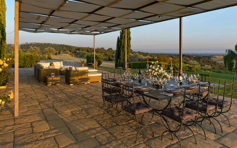 Villa Bagnoli: Pianta, Proprietà, Tavolo, Shade, Cielo, Interior Design, Albero, Tempo Libero, Mobili Da Esterno, Paesaggio