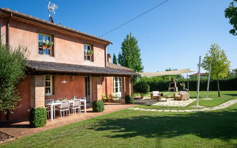 Le Vigne 4: Pianta, Cielo, Costruzione, Proprietà, Finestra, Albero, Casa, Lotto, Porta, Erba