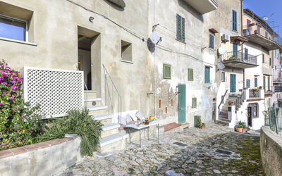 Alloggio:&nbsp;Noce 210.1