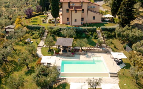 Villa Le Ripe Apartments - Gambassi Terme, Toscana: Pianta, Costruzione, Proprietà, Albero, Finestra, Lotto, Architettura, Casa, Urban Design, Zona Residenziale